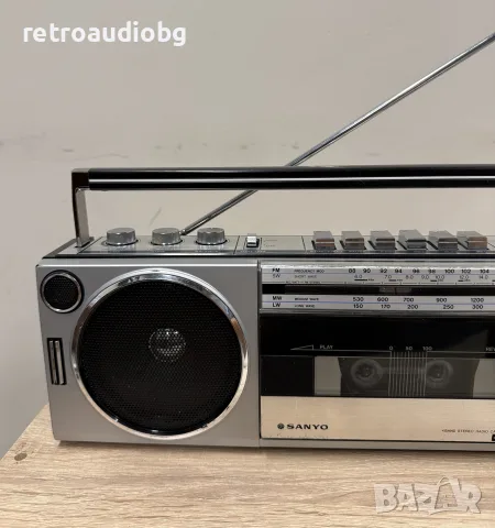 🔈Ретро мини радиокасетофон Sanyo M7130L - Boombox - профилактиран🔈, снимка 3 - Радиокасетофони, транзистори - 56034862