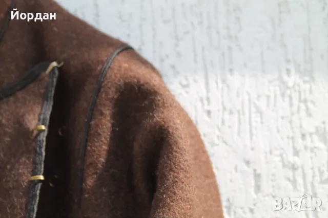 Вълнено елече с потури от народна носия, снимка 10 - Антикварни и старинни предмети - 50007354