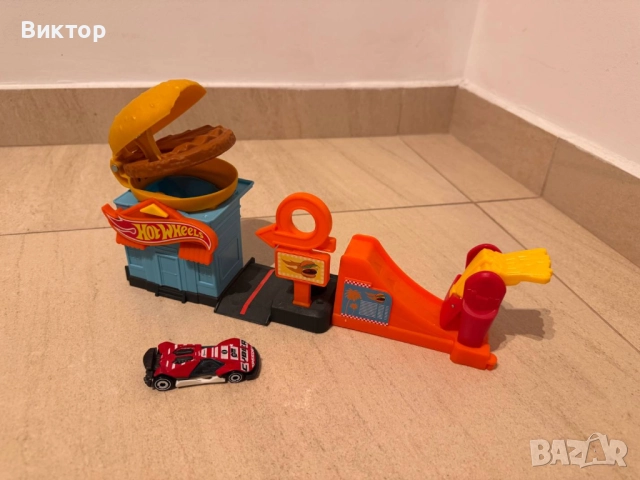 Редки, ценни vintage писти на Hot Wheels, снимка 13 - Коли, камиони, мотори, писти - 52657092