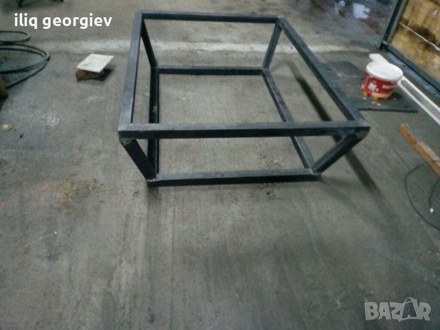 Изработка на маси металната конструкция