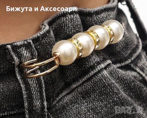 Брошка безопасна игла в златисто с перли и кристали, снимка 1