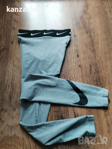 Nike - страхотен дамски клин XS, снимка 3 - Клинове - 50488809