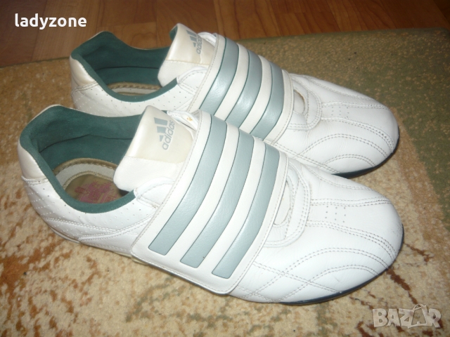 Adidas - маратонки от Англия