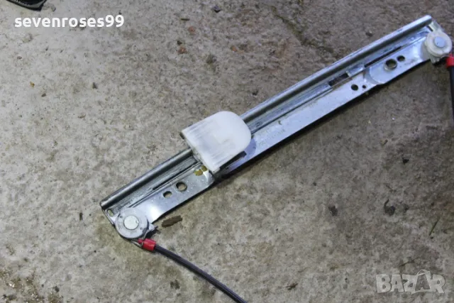 Механизъм стъкло дясно Форд Фиеста 6 2011 1.4tdci 68hp Ford Fiesta 6 2/3 врати, снимка 7 - Части - 48306285