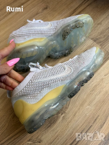 Оригинални маратонки Nike Air VaporMax Flyknit 2021 Pure Platinum ! 38,5 н, снимка 6 - Маратонки - 53660123