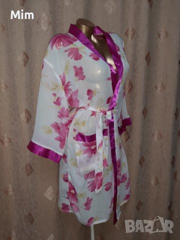 М  Бял,прозрачен халат на розови цветя , снимка 6 - Нощници - 39206456