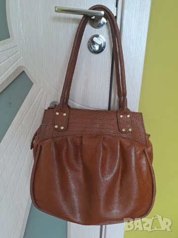 Дамска кафява мека чанта