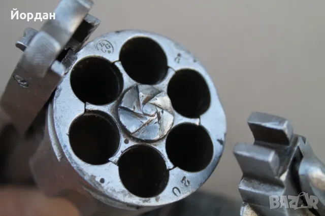 Белгийски револвер ''Смит и Вессон''Smith & Wesson, снимка 13 - Антикварни и старинни предмети - 47471184