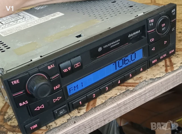 КАСЕТОФОН ЗА WV(оригинален от PassatB5.5)