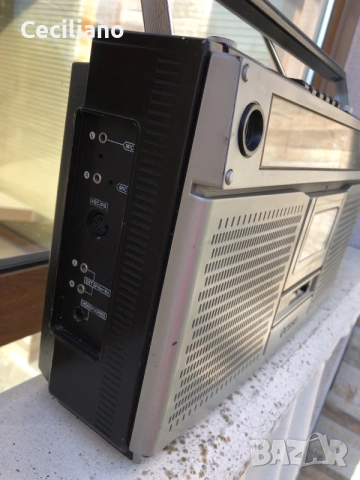 Радиокасетофон SANYO M-9922K (Japan), снимка 2 - Радиокасетофони, транзистори - 55790438