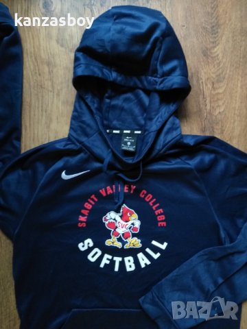 nike - страхотно мъжко горнище 100% оригинал много добро състояние точни размери дължина - 63см. шир, снимка 2 - Спортни дрехи, екипи - 39842495