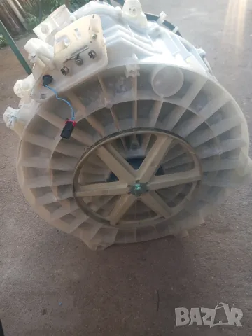 Продавам на  части  пералня Samsung WF70F5E5U4X, снимка 15 - Перални - 49511526