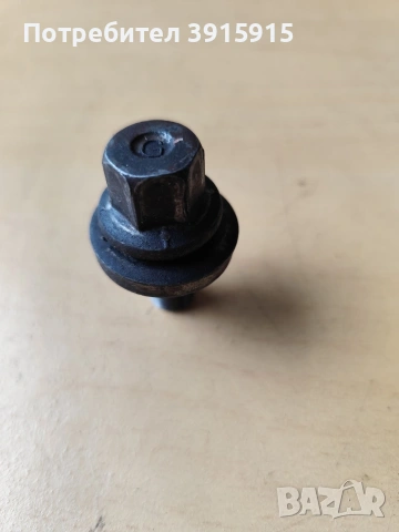 Болт демпферна шайба от Honda jazz , снимка 2 - Части - 53137465