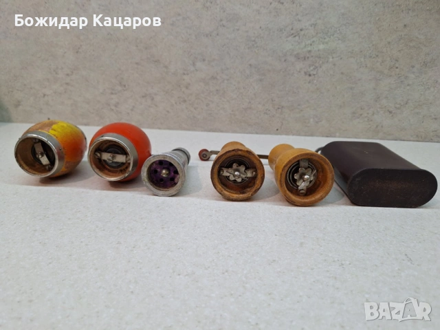 Стари мелнички, за чер пипер. Цена 6 евро, за брой. Пращам по Еконт. За София, може и лично да си ги, снимка 4 - Аксесоари за кухня - 53490758