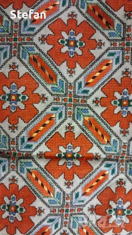 Стара бродирана възглавница 1