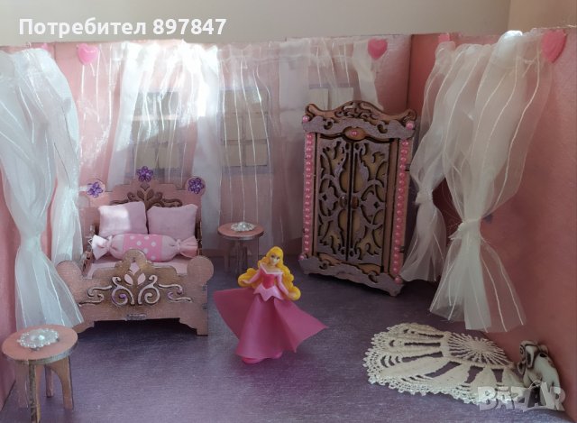 Дървена стаичка с мини мебели , снимка 2 - Играчки за стая - 40877882