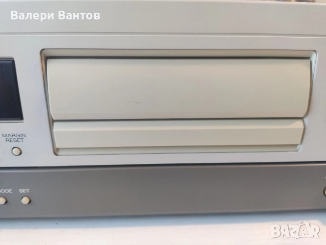 Fostex D-5 Digital Master Recorder – Отлично състояние, снимка 10 - Декове - 53858103