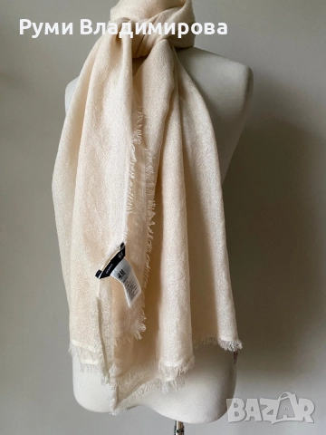 Бежов шал от 100 % кашмир, 2 броя, снимка 5 - Шалове - 52704853