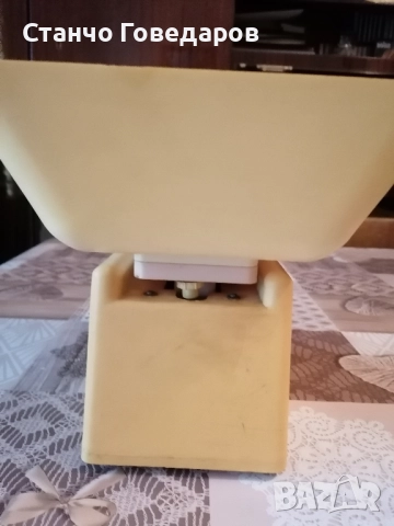 КАНТАР кухненски до 5 кг работещ и запазен, снимка 3 - Други стоки за дома - 51997400