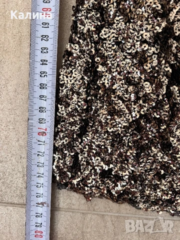 ЧИСТО НОВА Рокля с пайети, снимка 3 - Рокли - 50592932