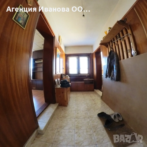 Етаж с двор и самостоятелен вход на главен булевард в гр.Попово , снимка 7 - Къщи - 53679072