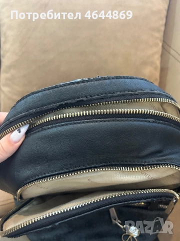 Оригинална раница на guess , снимка 5 - Раници - 52335394