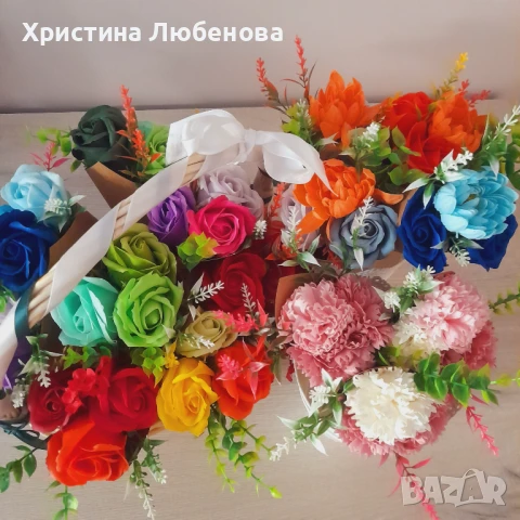 Букети от пластични цветя , снимка 3 - Изкуствени цветя - 51375088