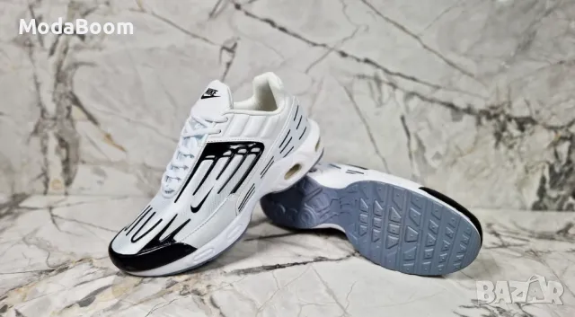 Nike дамски спортни маратонки , снимка 2 - Маратонки - 48935034