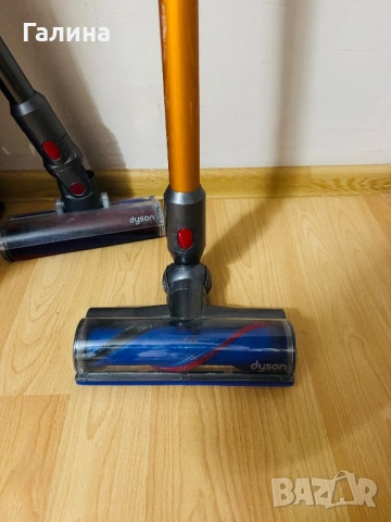 Dyson V8 absolute , снимка 2 - Прахосмукачки - 53663497