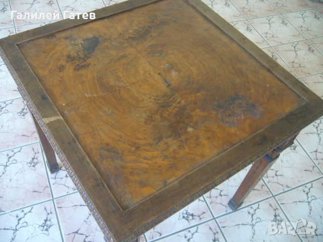 Старинна маса с резба, снимка 3 - Маси - 44610408