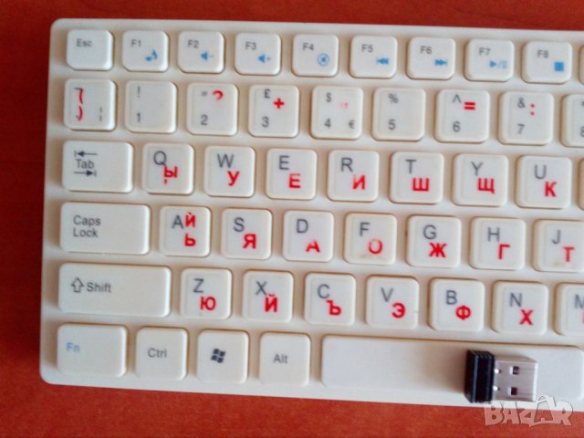 Безжична клавиатура, снимка 3 - Клавиатури и мишки - 41372985