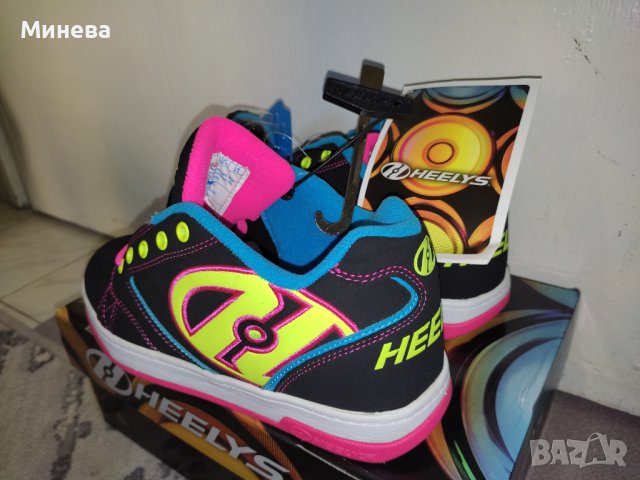 Обувки маратонки с колелца HEELYS , снимка 4 - Детски маратонки - 42559179