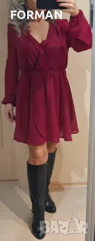 СТРАХОТНА рокля в цвят вино