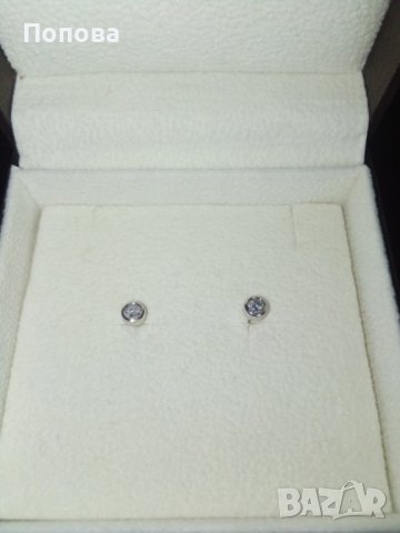 Златни обеци с диаманти, снимка 4 - Обеци - 41115127
