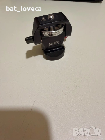 Въртяща се и регулируема по наклон стойка за монитор с НАТО скоба, снимка 8 - Чанти, стативи, аксесоари - 53713214