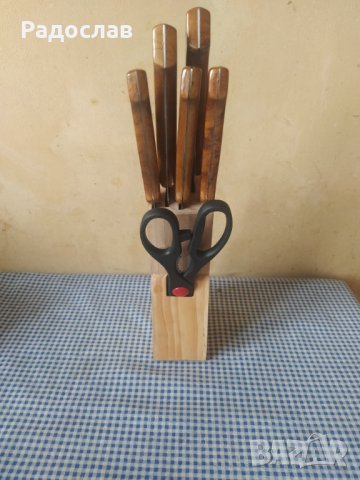 кухненски ножове със стойка , снимка 2 - Прибори за хранене, готвене и сервиране - 39423630