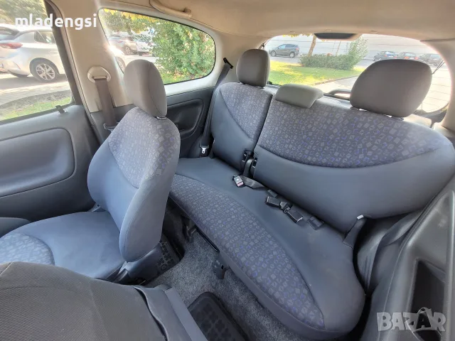 Toyota Yaris 1.3 VVT-i *КЛИМАТИК*, снимка 17 - Автомобили и джипове - 55770872
