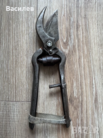 Балкан български лозарски градински ножици старо производство