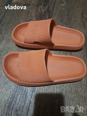 Гумени чехли 37 номер , снимка 4 - Чехли - 51599675