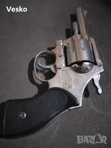 Стартов револвер, снимка 3 - Газово оръжие - 52689996