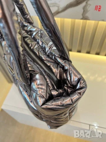 чанта prada, снимка 3 - Чанти - 50742756