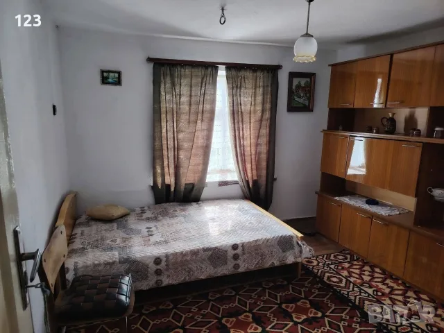 Продавам Къща на два етажа двор , снимка 10 - Къщи - 56049710