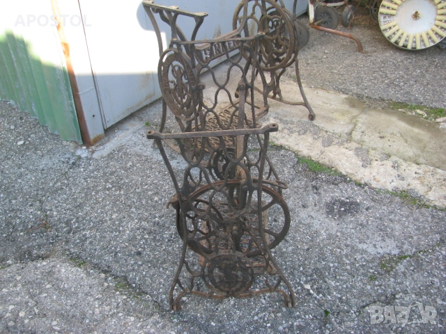 крака - стойка от шевна машина SINGER, снимка 2 - Колекции - 52416694