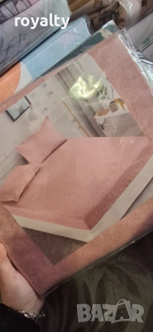Нов Двоен Спален Комплект 