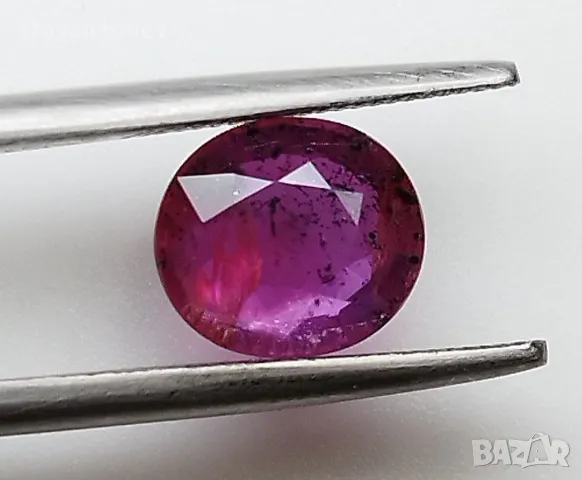 Рядък, нетретиран рубин с красиви включения 1.56кт.! Нов!, снимка 13 - Други - 50396638