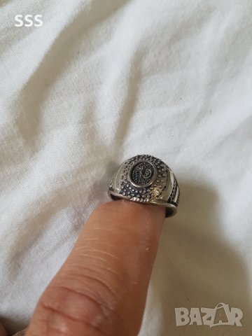 Пръстен, снимка 3 - Пръстени - 41771864