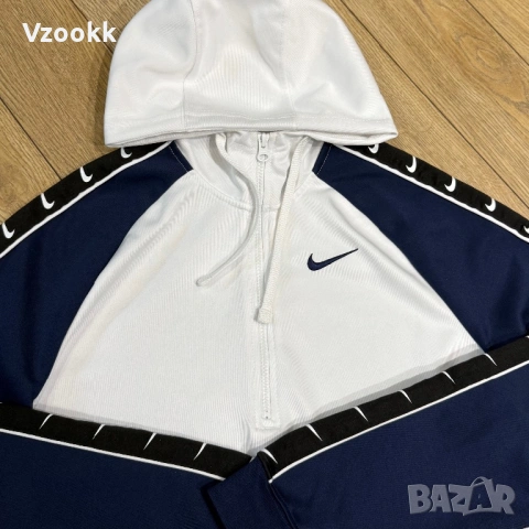 Мъжко горнище Nike Sportswear Repeat | M размер, снимка 2 - Суичъри - 53278840