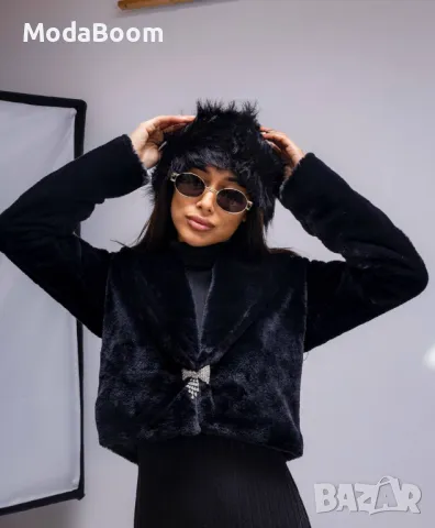 Стилно черно пухено дамско яке 