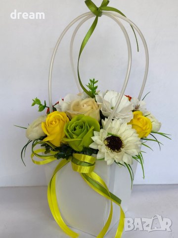 Кошничка аранжирана със сапунени цветя, снимка 5 - Подаръци за жени - 40911647