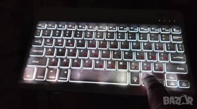 Блутут клавиатура, снимка 9 - Клавиатури и мишки - 47615755